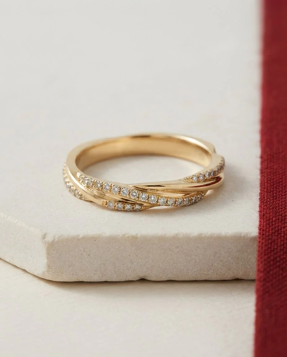Ring 14 Karat Gelbgold · drapiert
