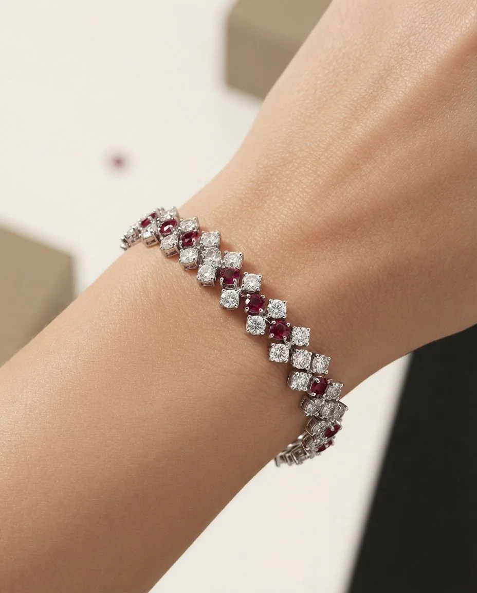 Armband 18 Karat Weißgold · getragen