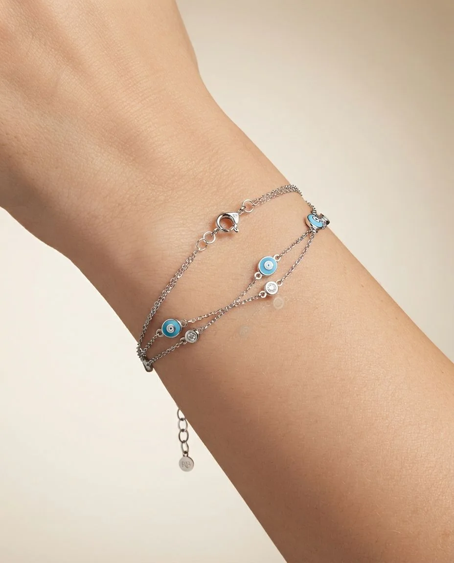 Armband 14 Karat Weißgold · getragen