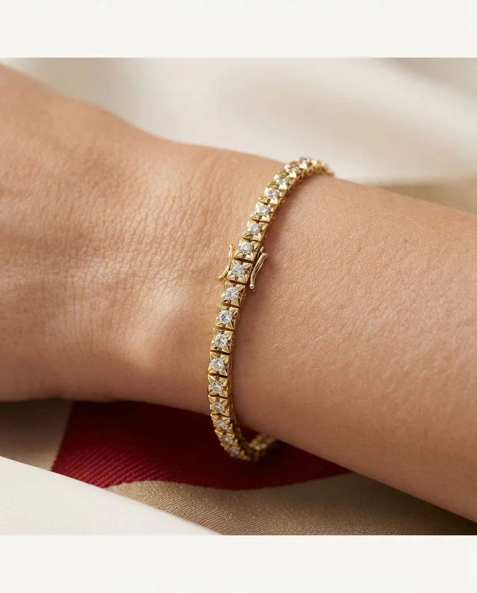 Armband 4er-Krappe 18 Karat Gelbgold · getragen