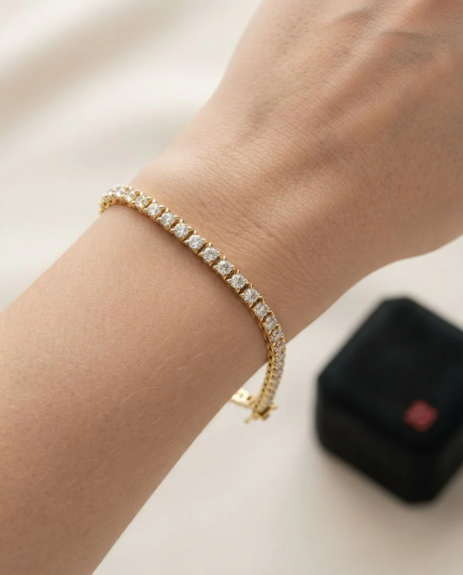 Armband 4er-Krappe 18 Karat Gelbgold · getragen
