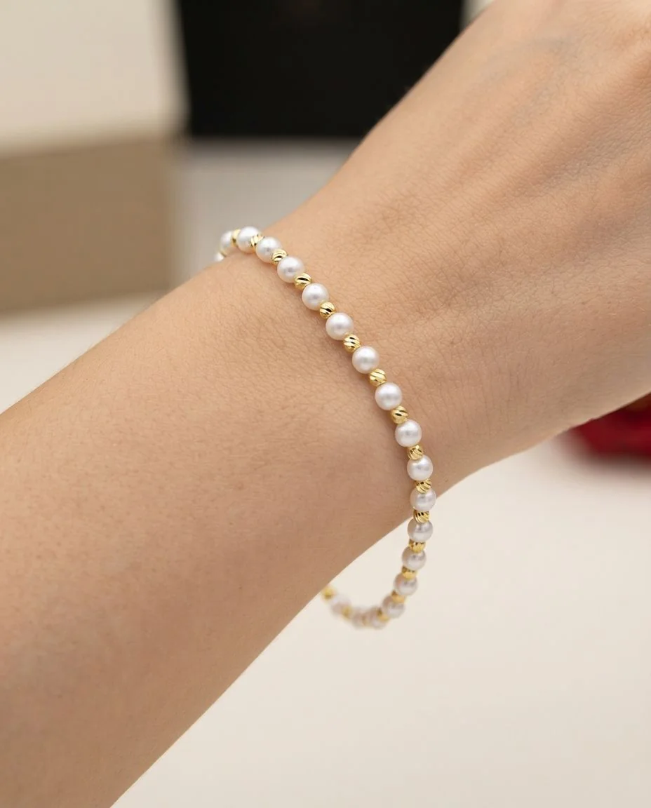 Armband 18 Karat Gelbgold · getragen