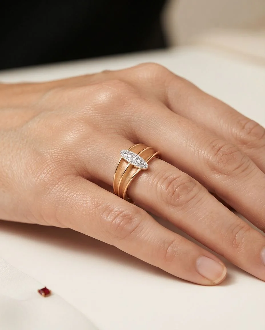 Ring Dune Chic Pavé · getragen