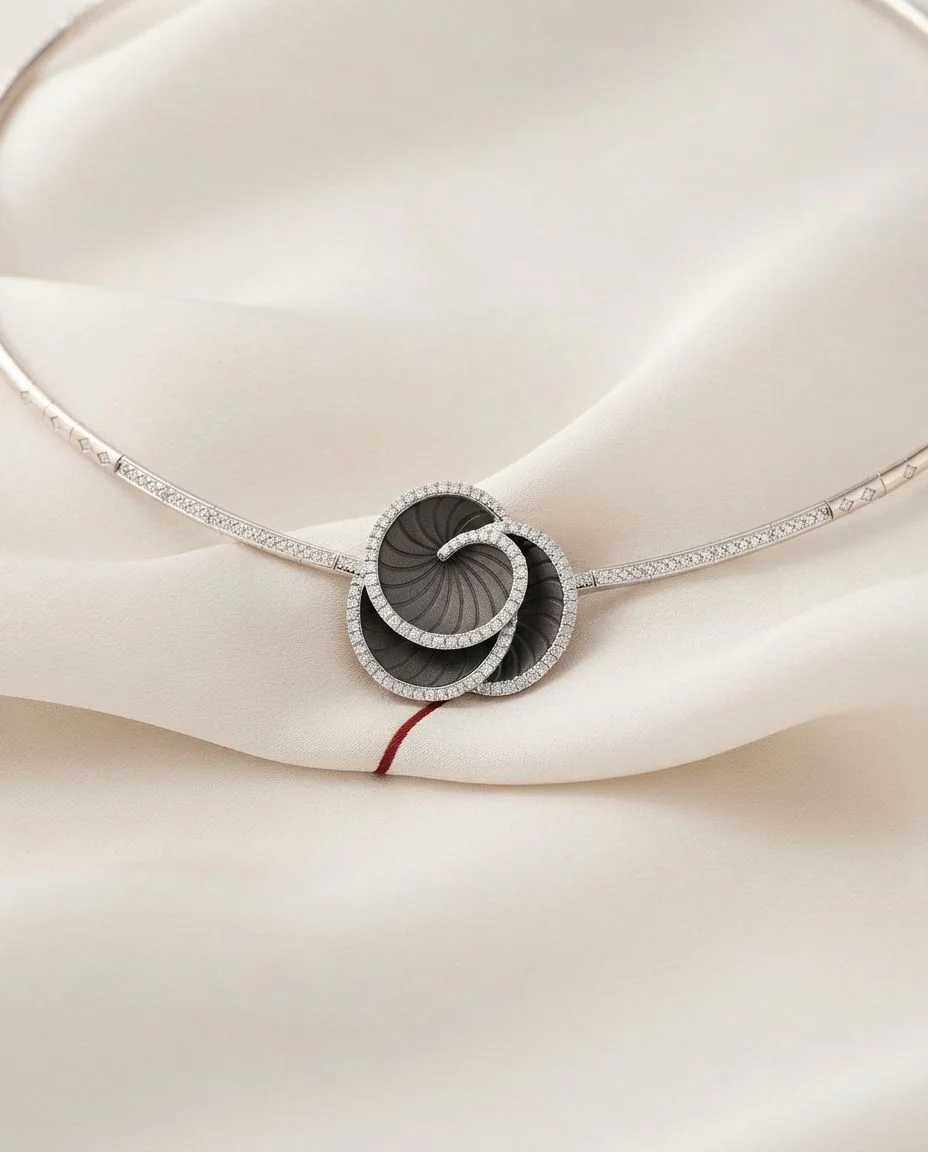 Collier Hypnose · drapiert