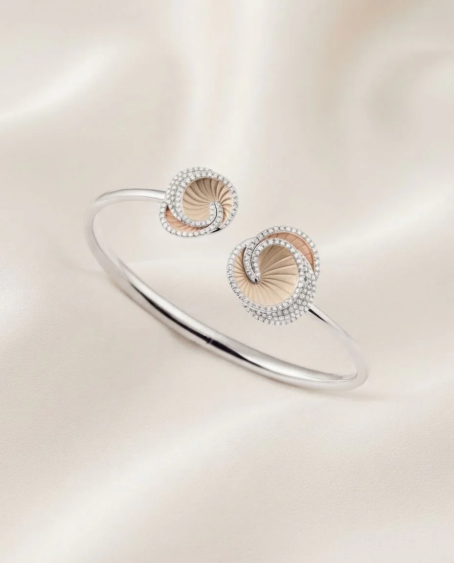 Armband Hypnose Galaxy · drapiert