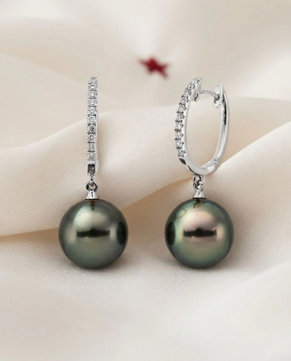 Ohrschmuck 18 Karat Gelbgold · drapiert