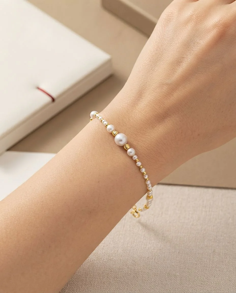 Armband 18 Karat Gelbgold · getragen