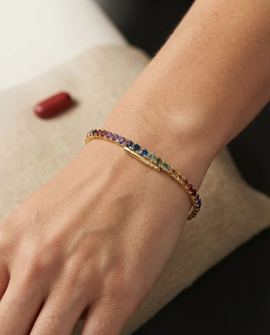 Armreif 14 Karat Gelbgold · getragen