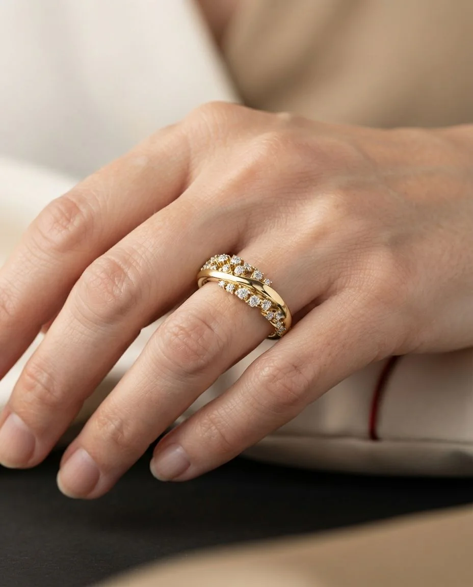 Ring 14 Karat Gelbgold · getragen
