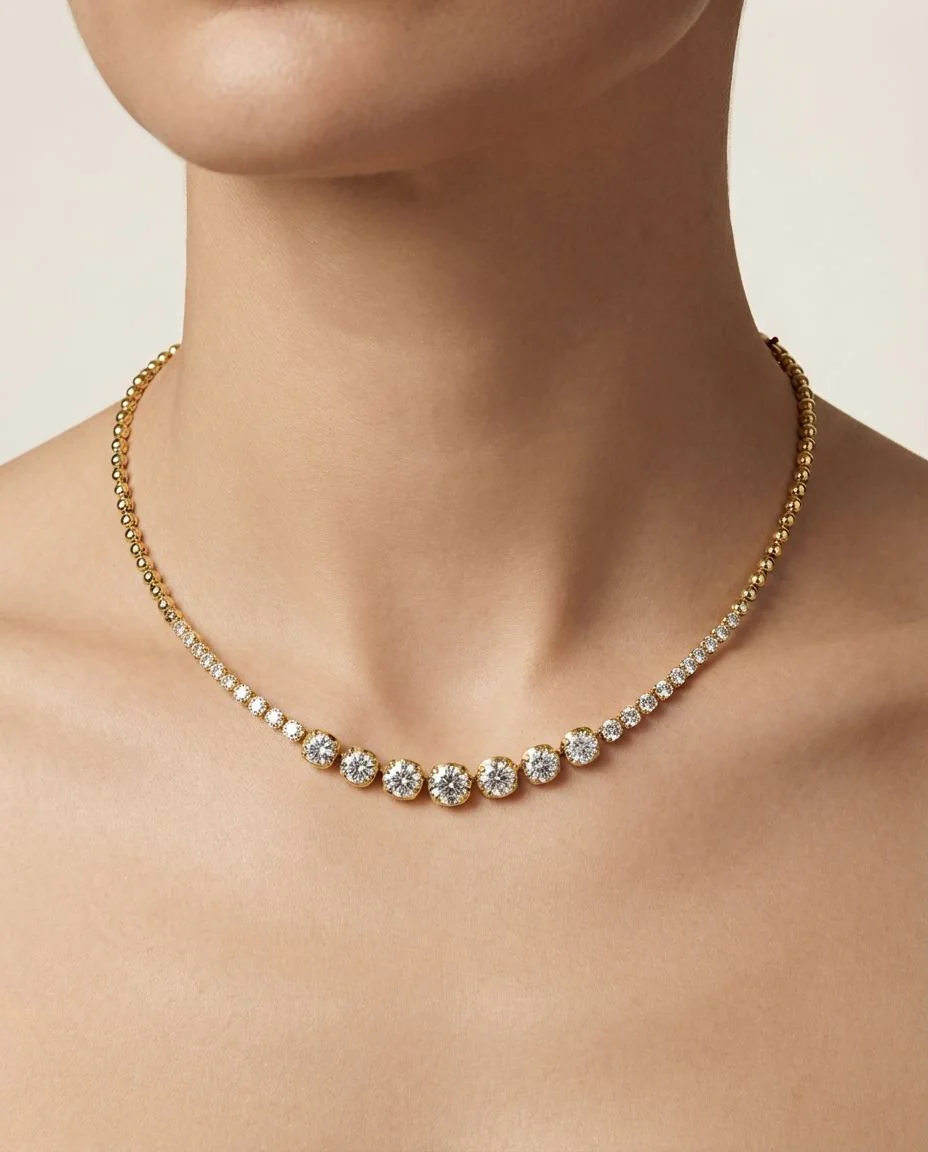 Collier 14 Karat Gelbgold · getragen