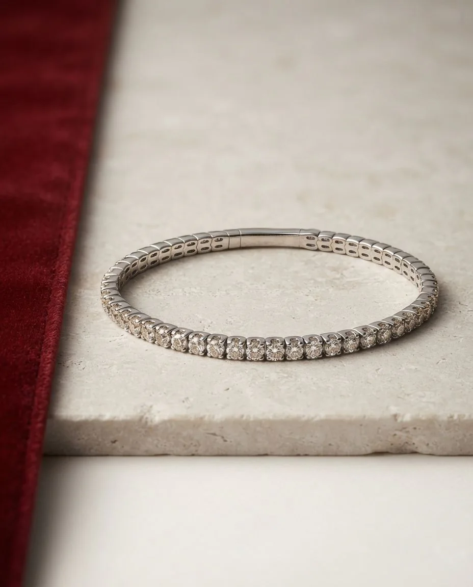 Armreif 18 Karat Weißgold · drapiert