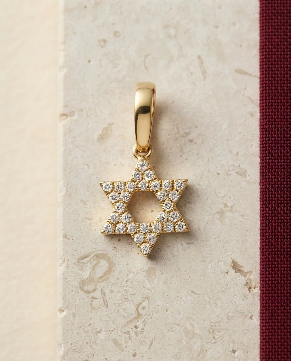 Anhänger 18 Karat Gelbgold Davidstern, mit Öse · drapiert