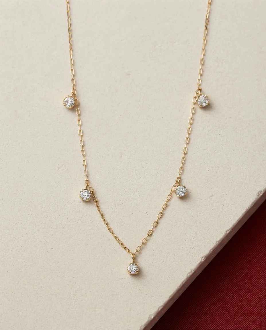 Collier 18 Karat Gelbgold · drapiert