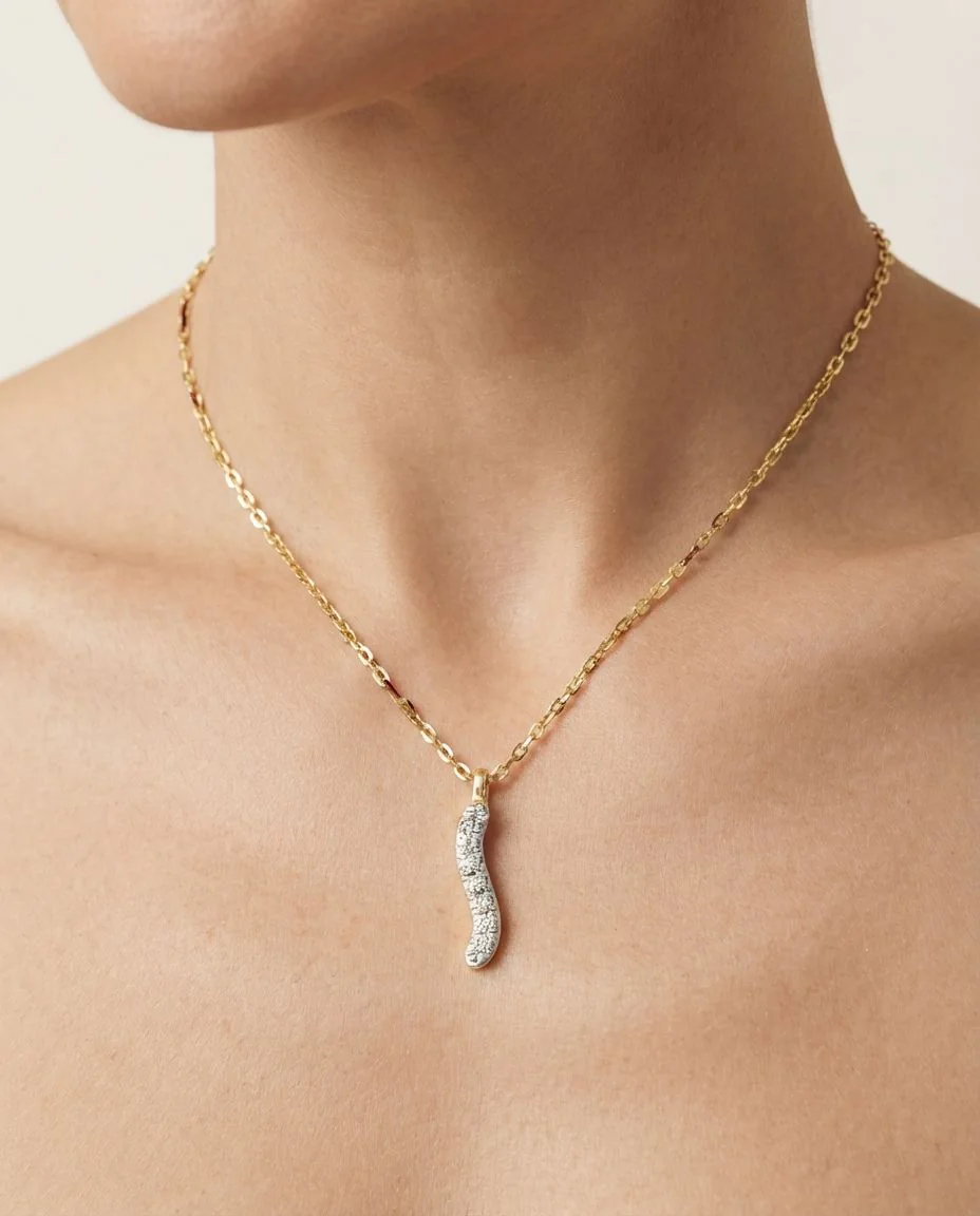 Collier 18 Karat Gelbgold, mit ZÖ 42 cm · getragen