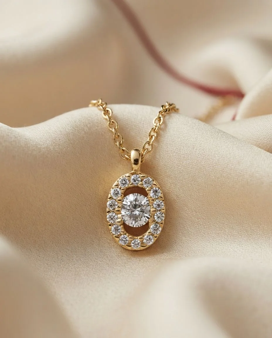 Collier 18 Karat Gelbgold, mit ZÖ 41 cm + 39,5 cm · drapiert