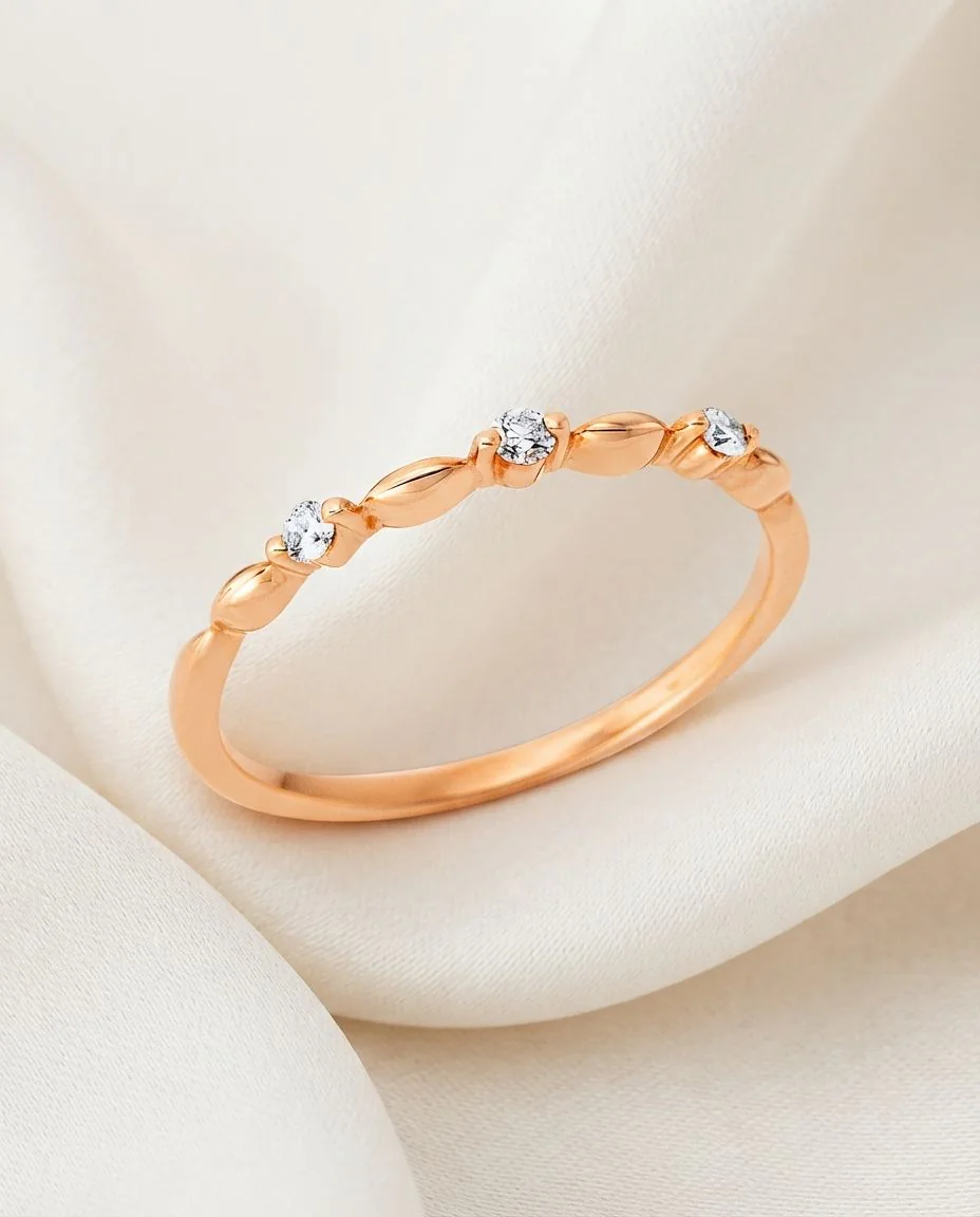 Ring 14 Karat Roségold · drapiert