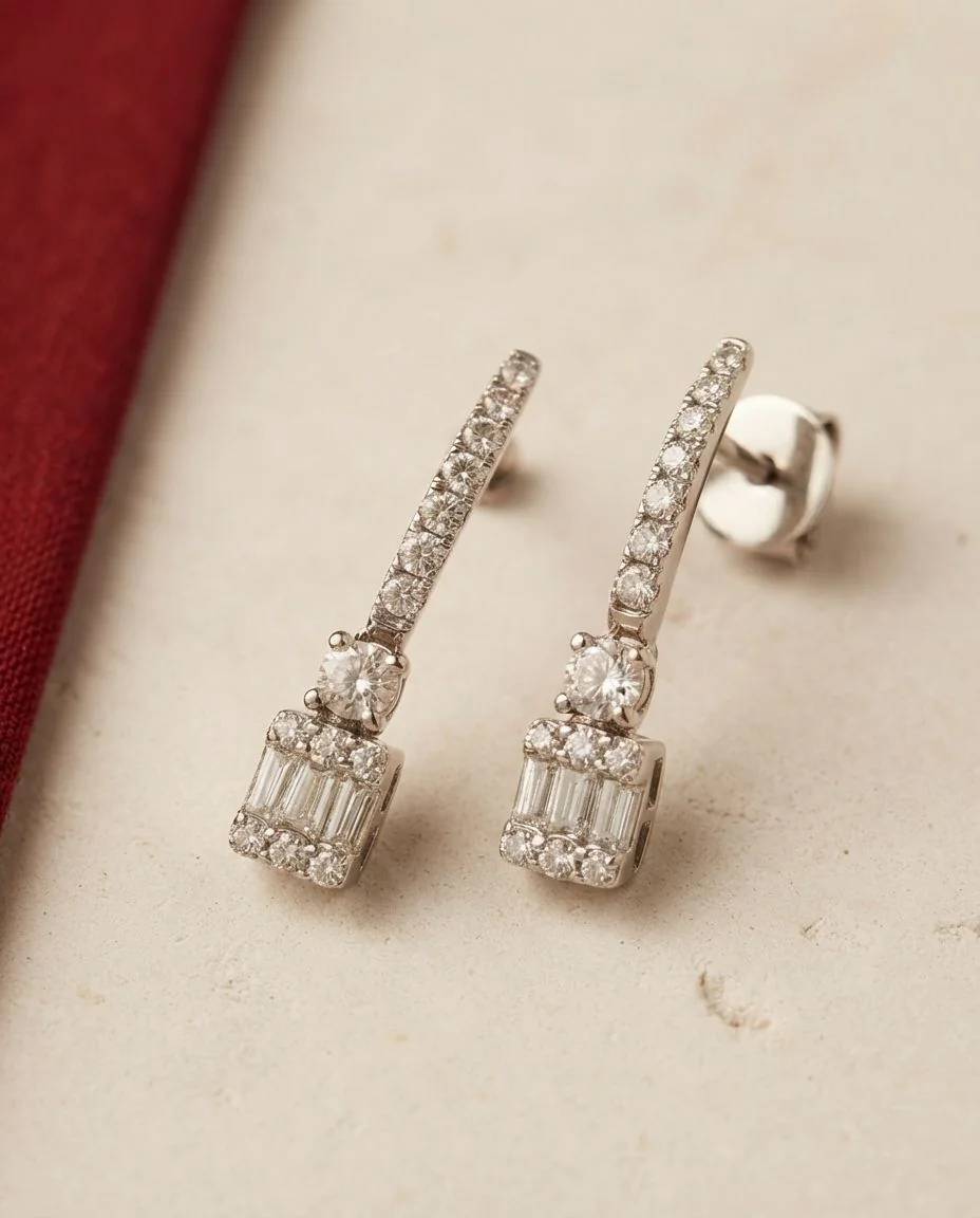 Ohrschmuck 18 Karat Gelbgold · drapiert