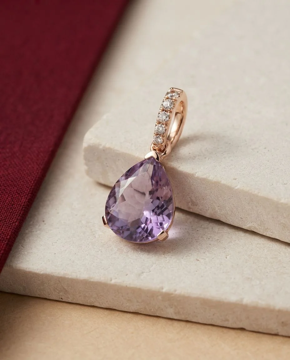 Anhänger 18 Karat Roségold, mit Öse · drapiert