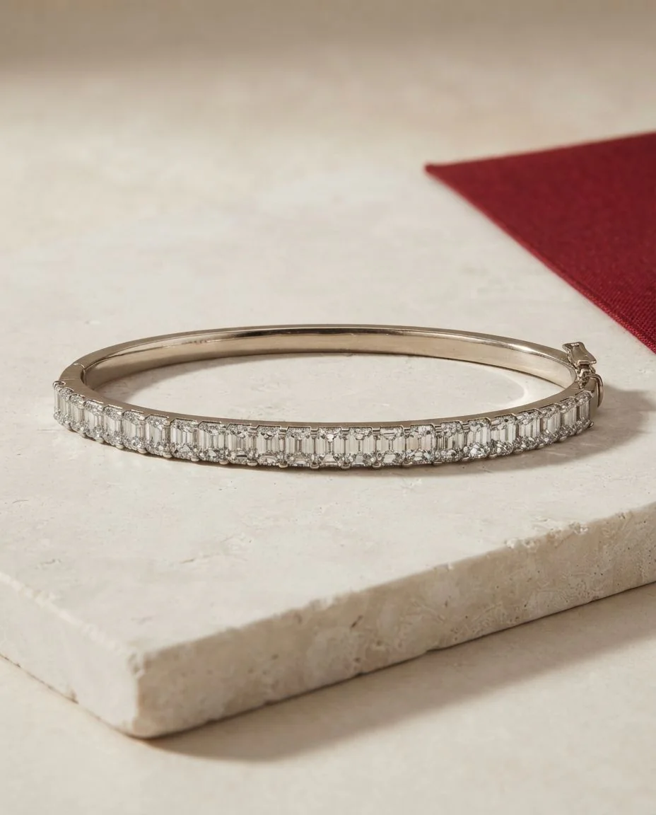 Armreif 18 Karat Weißgold · drapiert