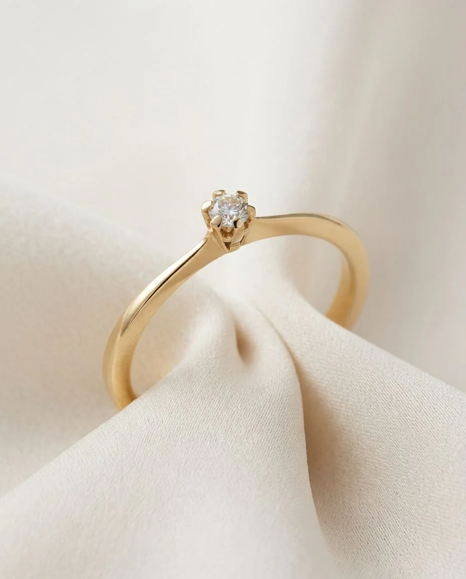 Ring 14 Karat Gelbgold · drapiert