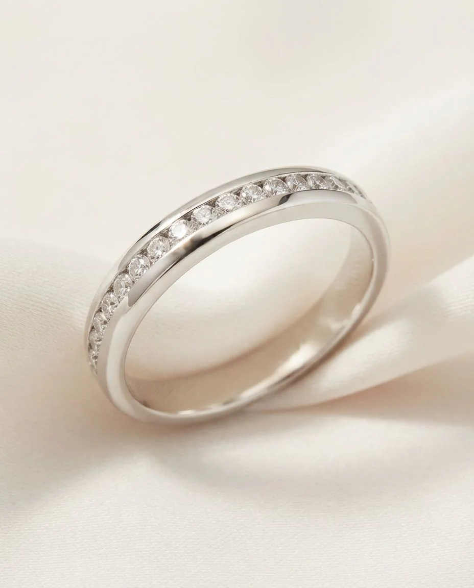 Ring 14 Karat Weißgold · drapiert