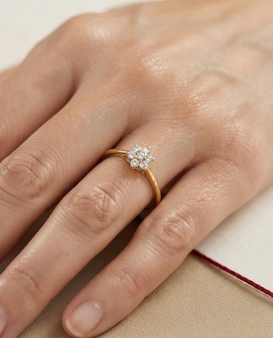 Ring 14 Karat Gelbgold · getragen