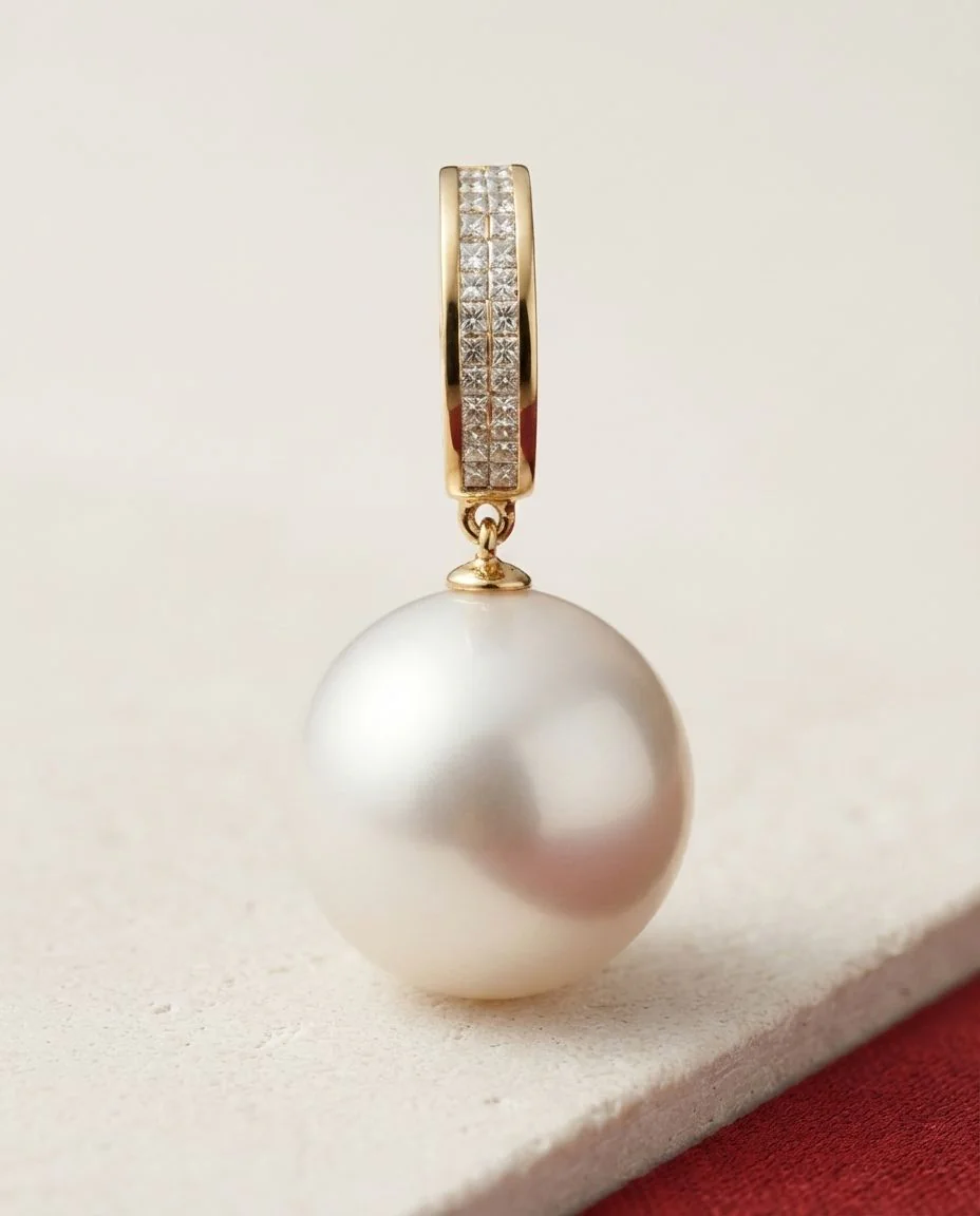 Anhänger 18 Karat Gelbgold · drapiert