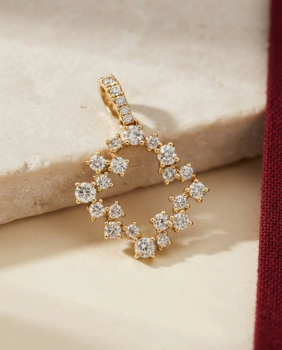 Anhänger 18 Karat Gelbgold, mit Öse · drapiert
