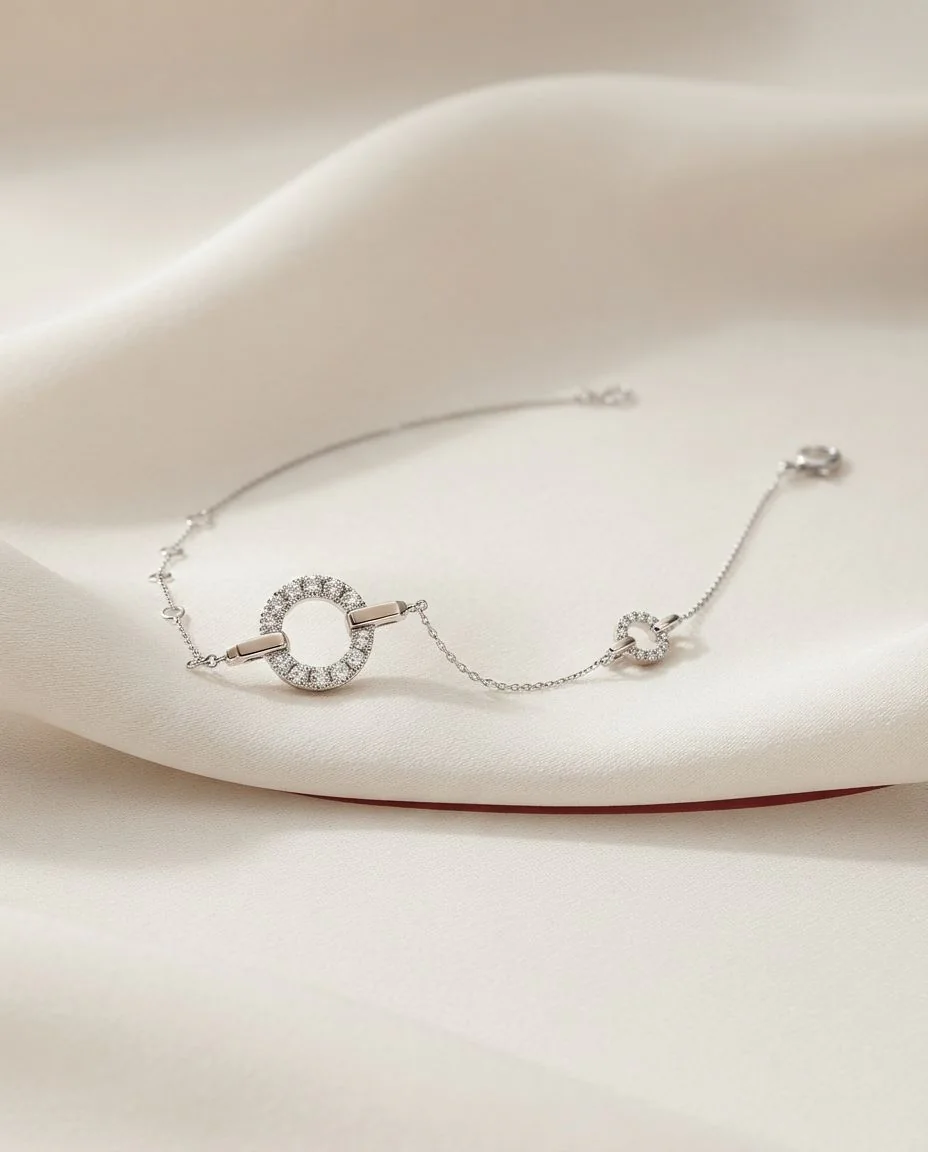 Armband 18 Karat Weißgold · drapiert