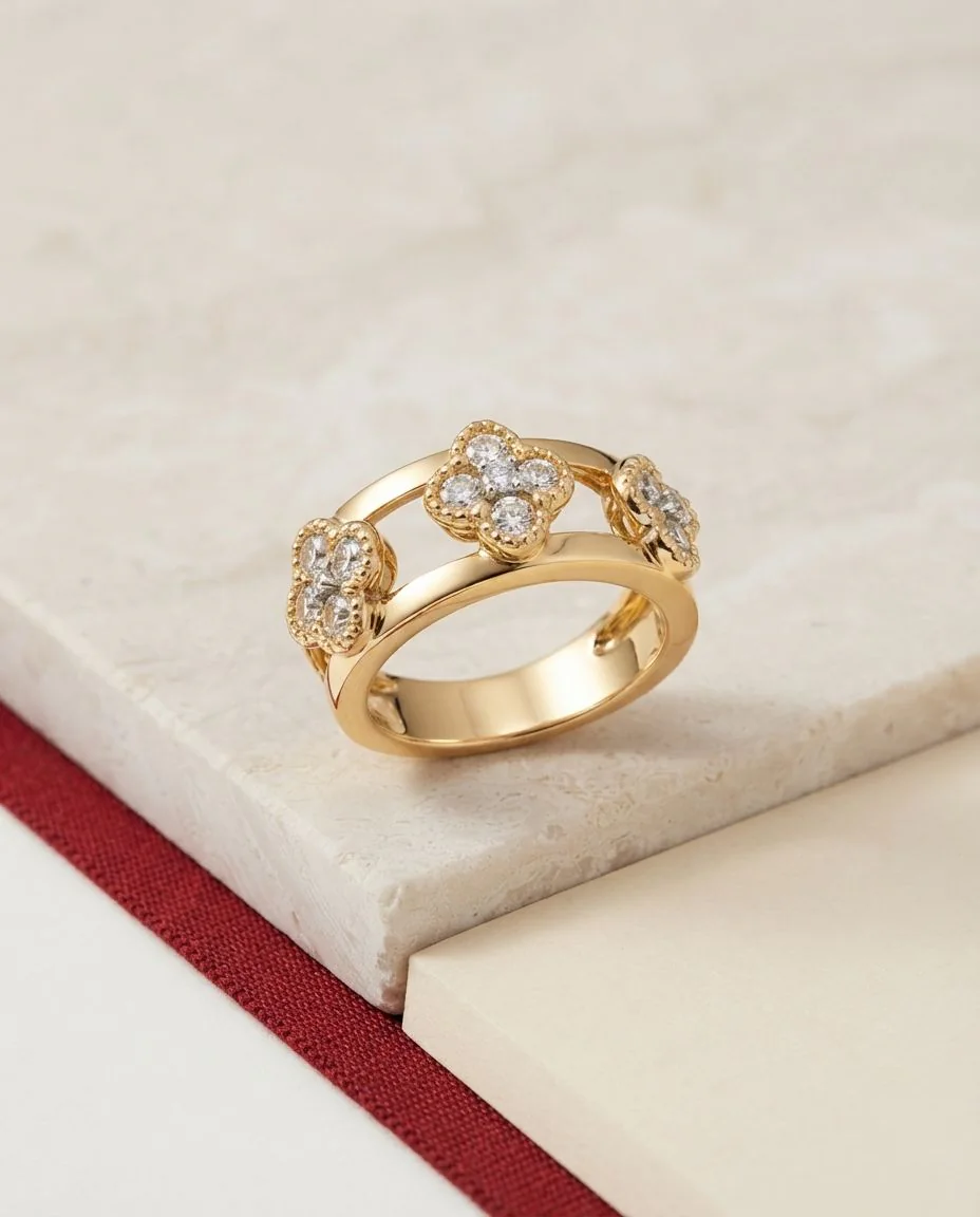 Ring 18 Karat Gelbgold · drapiert