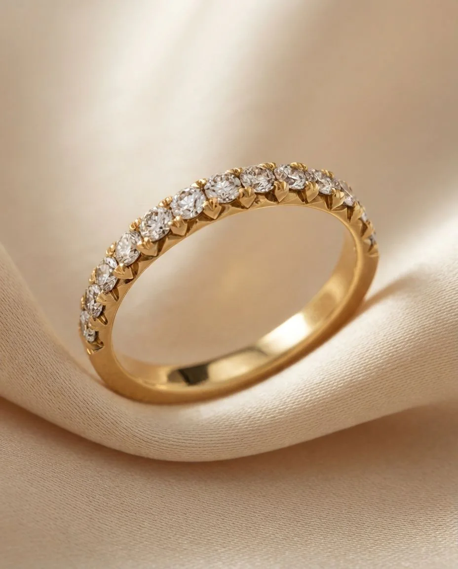 Ring 18 Karat Gelbgold · drapiert