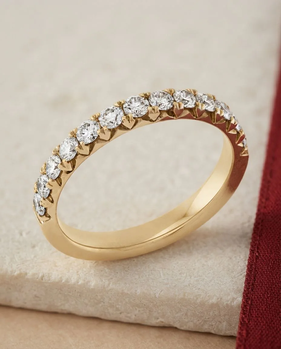 Ring 18 Karat Gelbgold · drapiert