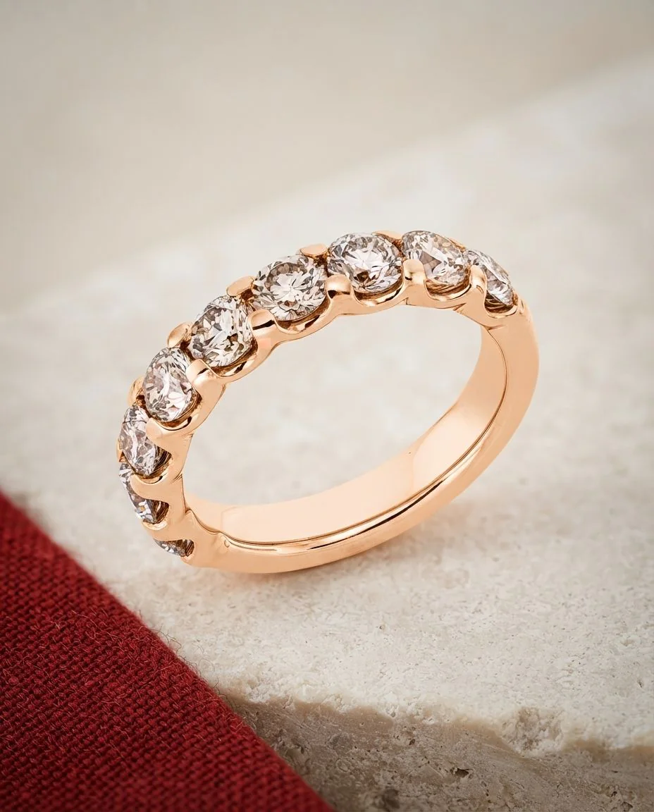 Ring 18 Karat Roségold, Premium Edition · drapiert