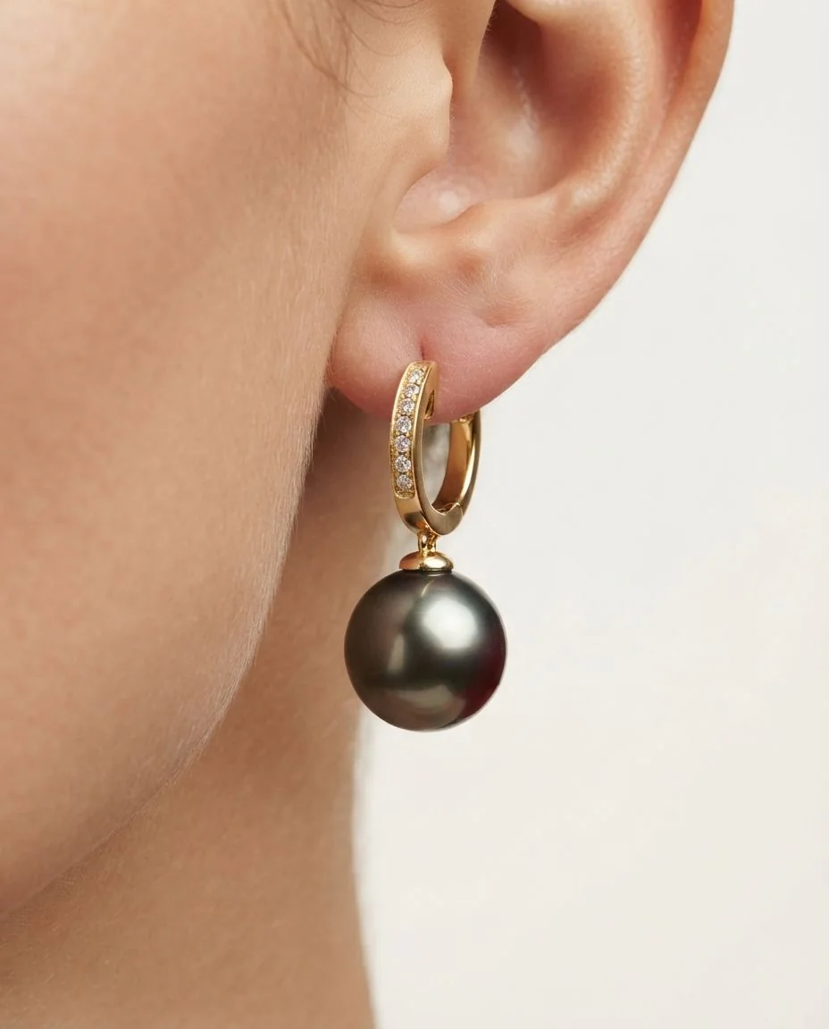 Ohrschmuck 18 Karat Gelbgold · getragen