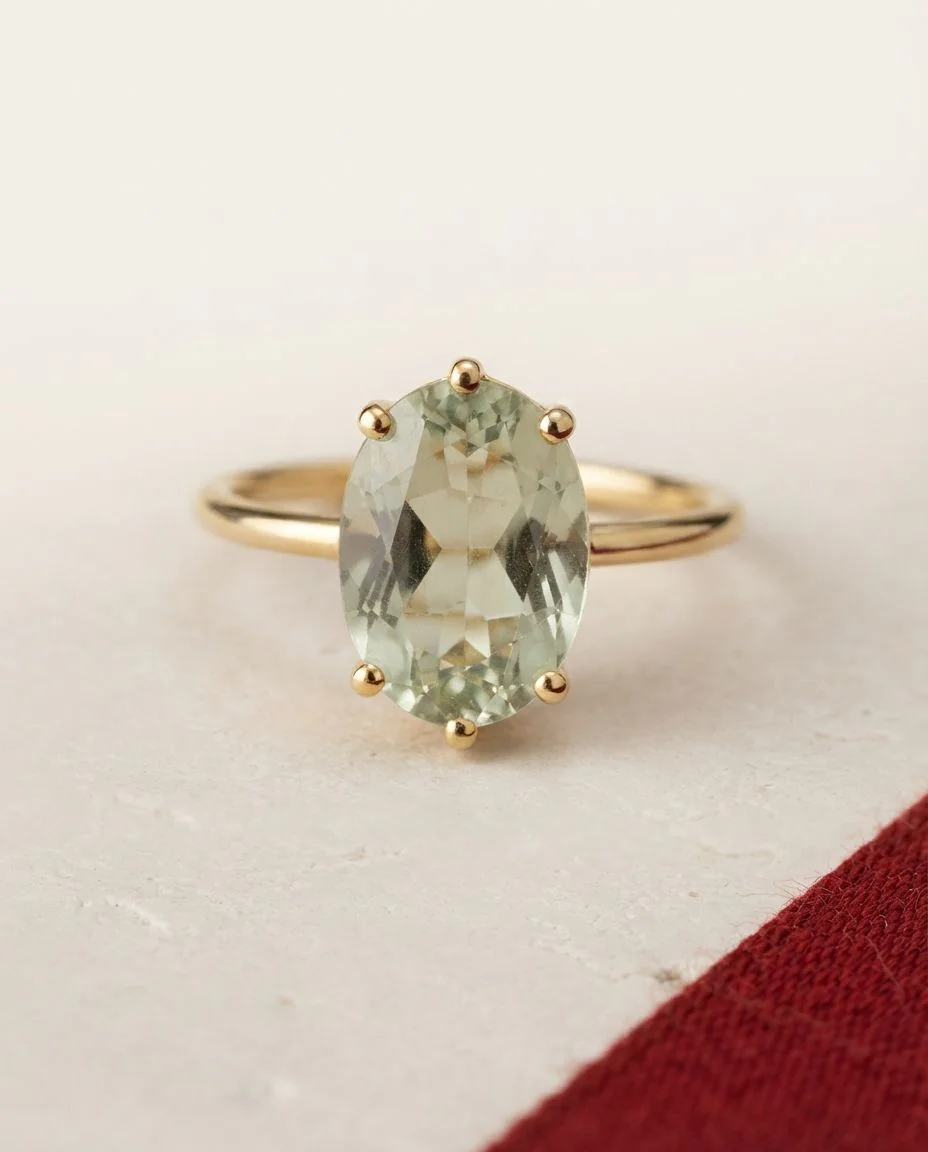 Ring 18 Karat Gelbgold · drapiert