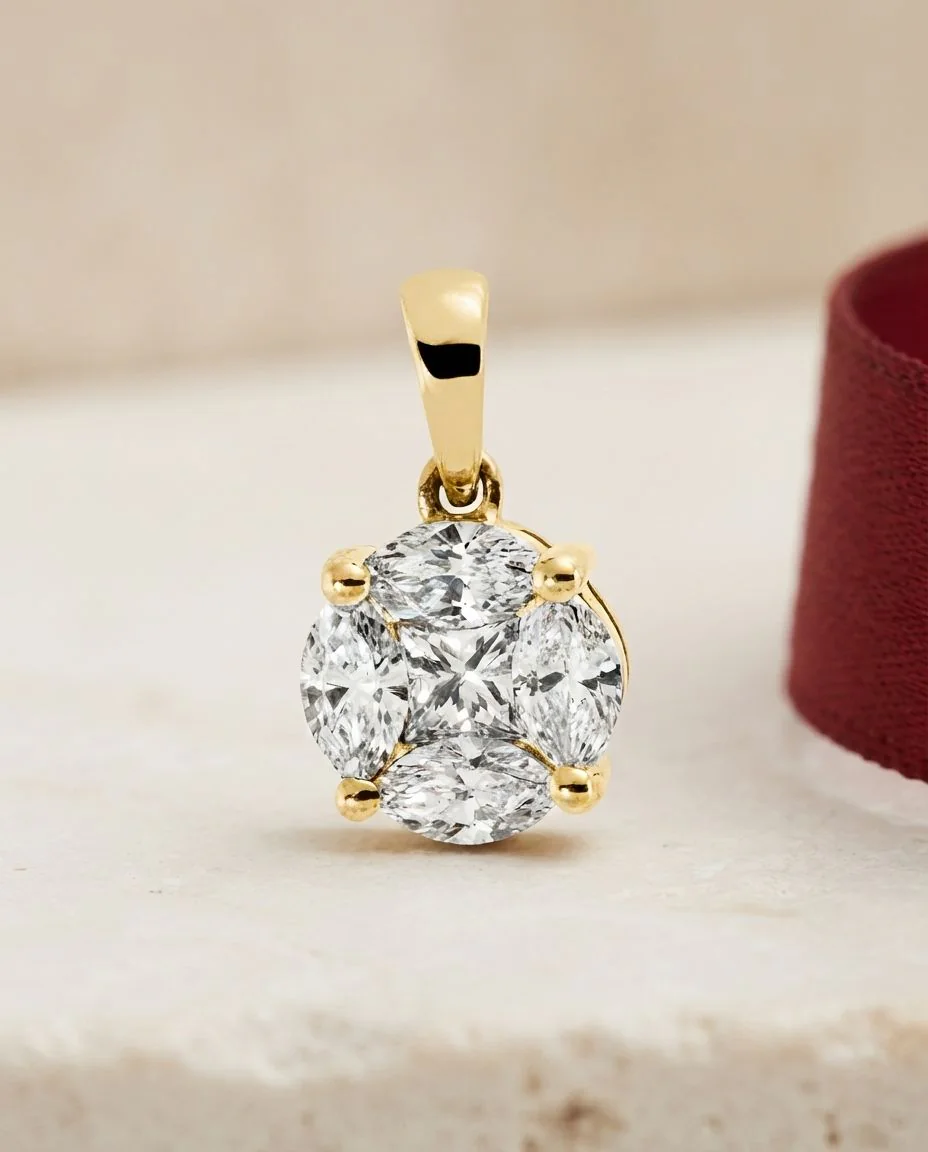 Anhänger 18 Karat Gelbgold · drapiert
