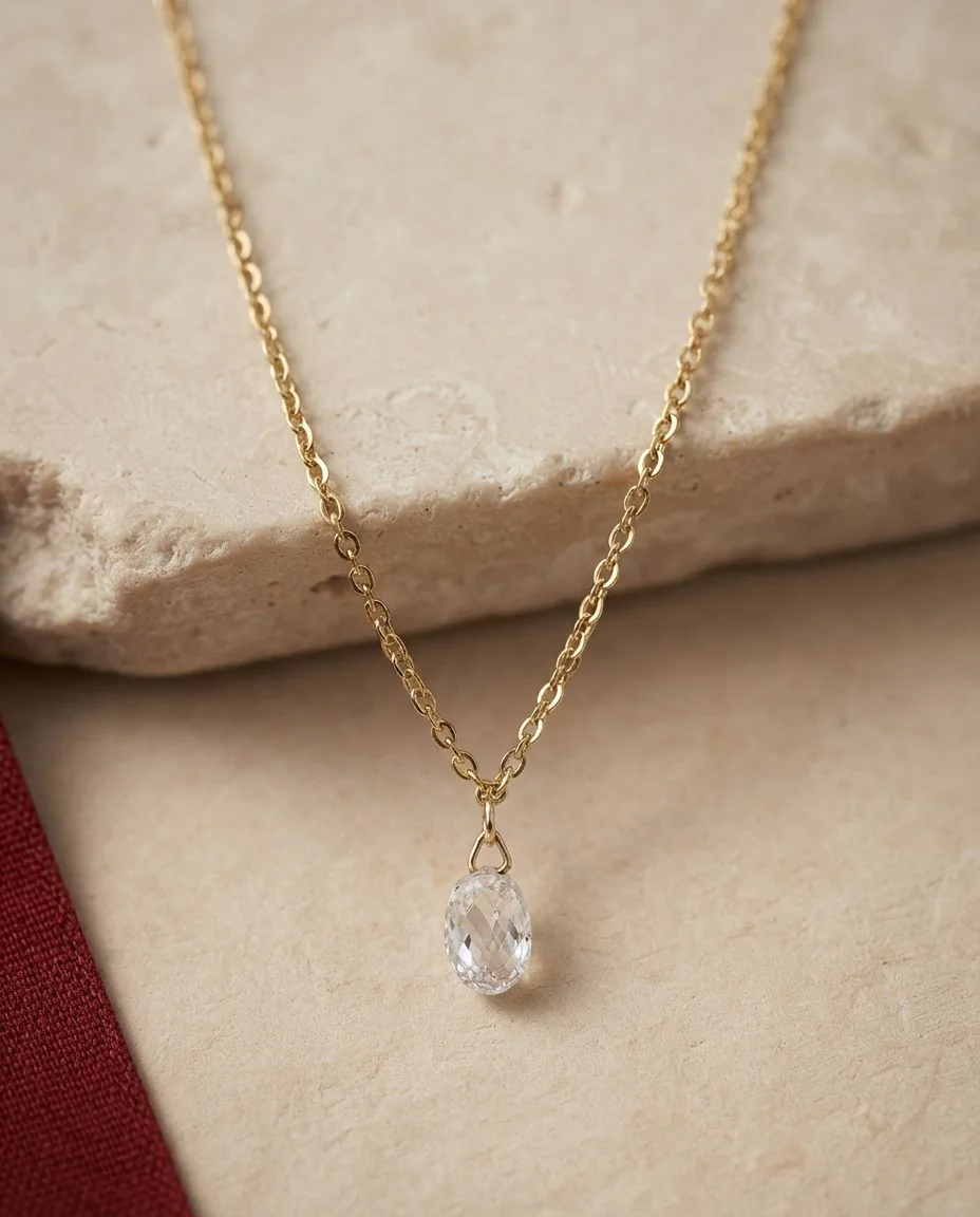 Collier 18 Karat Gelbgold, mit ZÖ 40 cm · drapiert