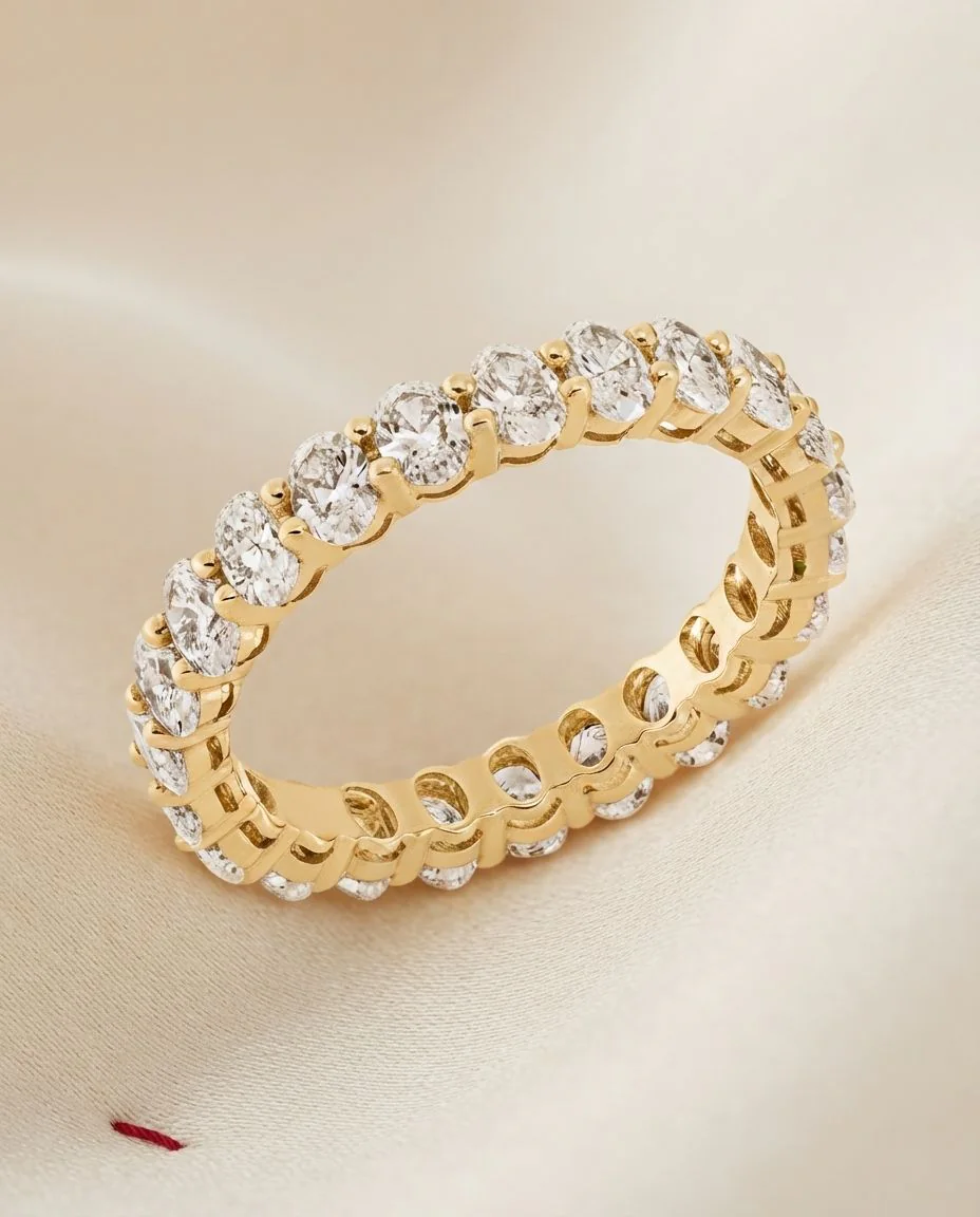 Ring 18 Karat Gelbgold · drapiert