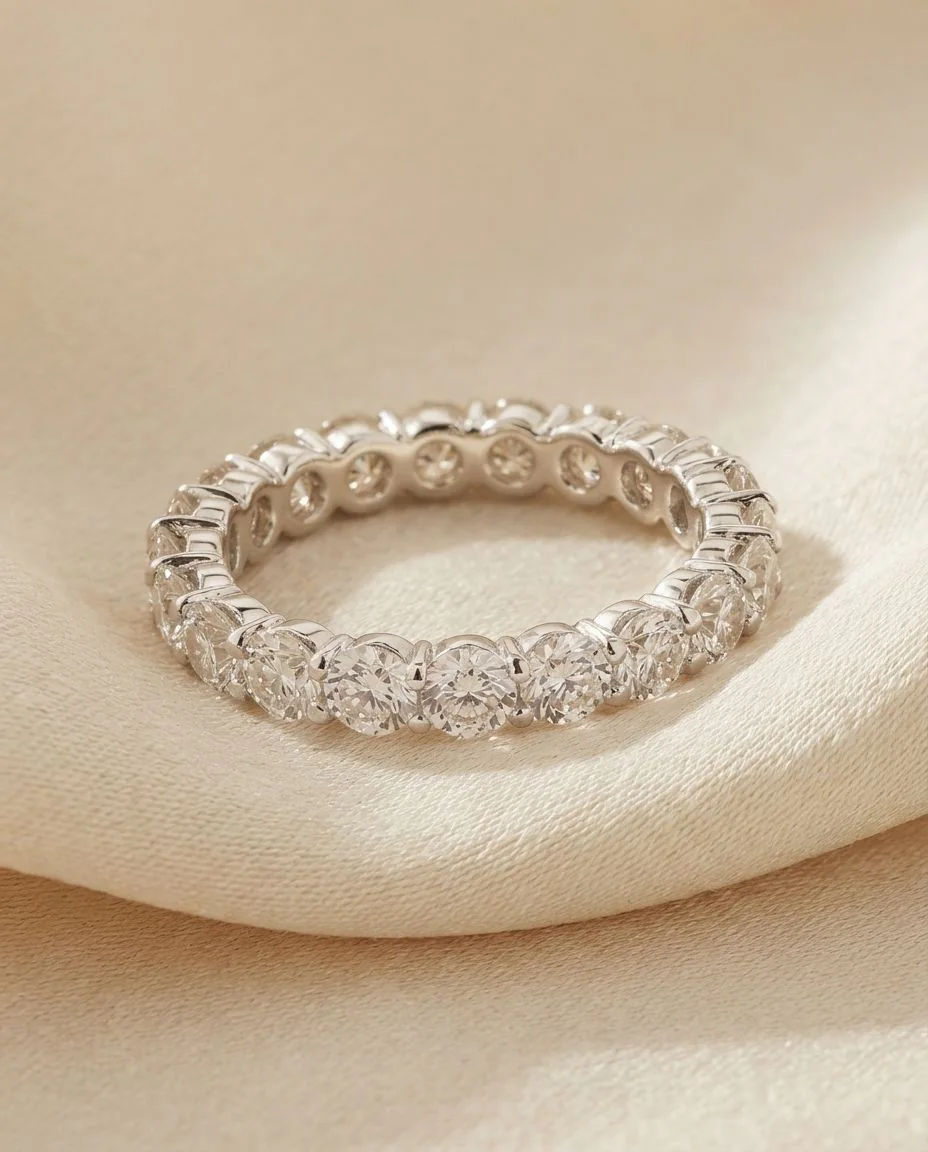 Ring 14 Karat Weißgold · drapiert