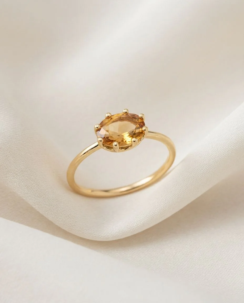 Ring 18 Karat Gelbgold · drapiert