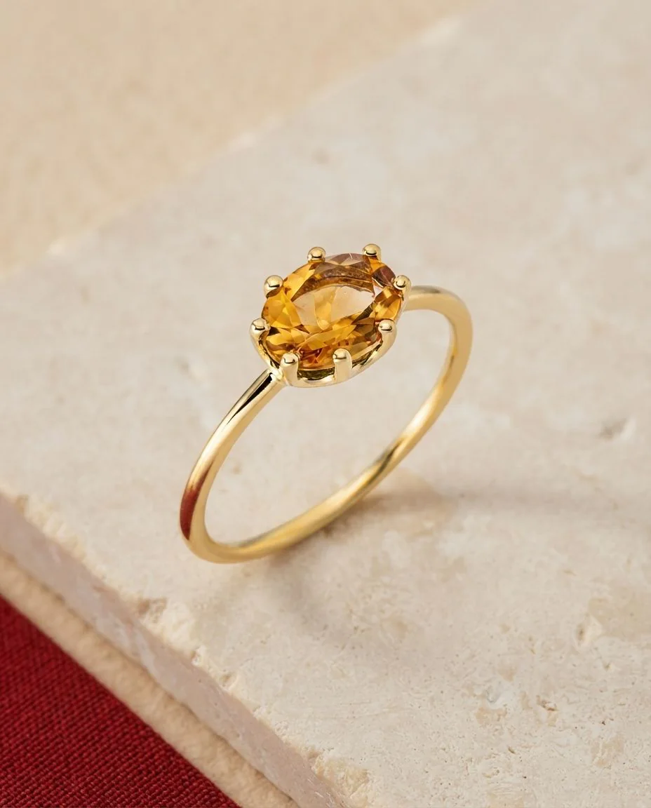 Ring 18 Karat Gelbgold · drapiert