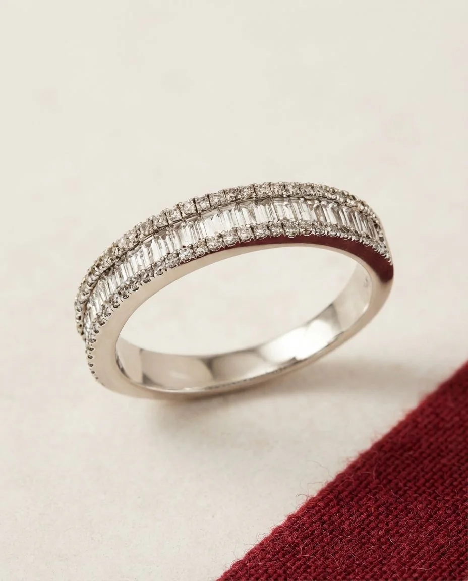 Ring 14 Karat Weißgold · drapiert