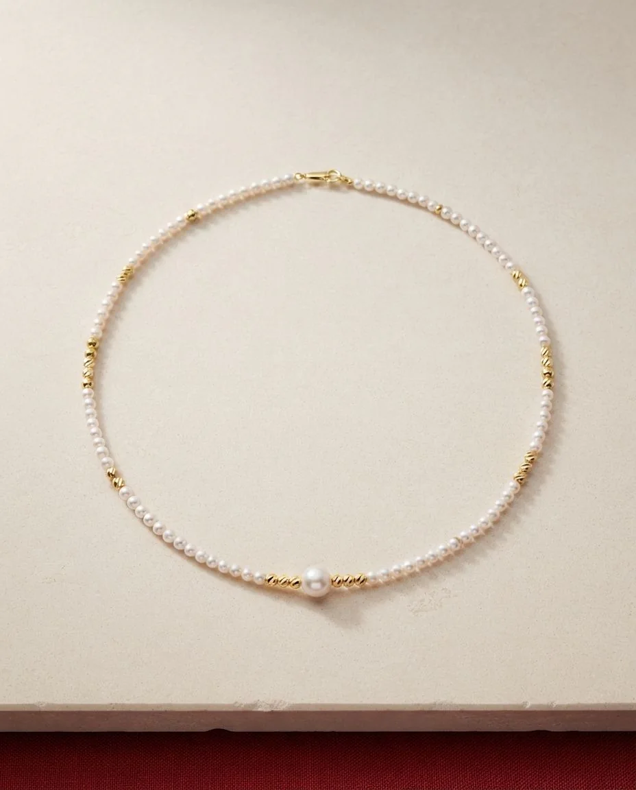 Collier 18 Karat Gelbgold · drapiert