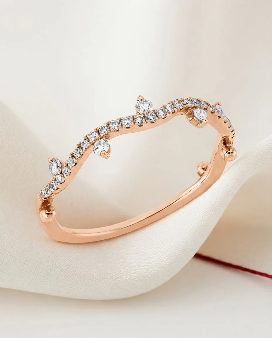 Ring 14 Karat Roségold · drapiert