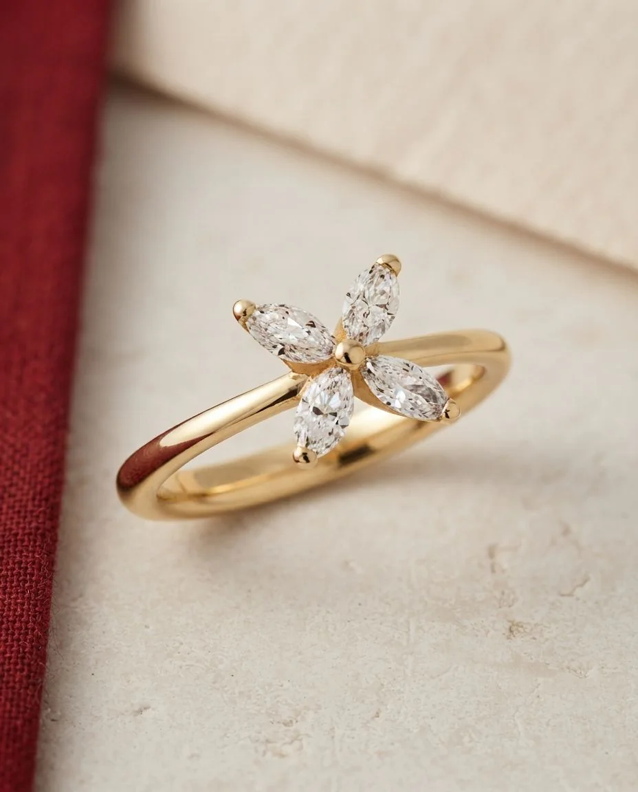 Ring 18 Karat Gelbgold · drapiert