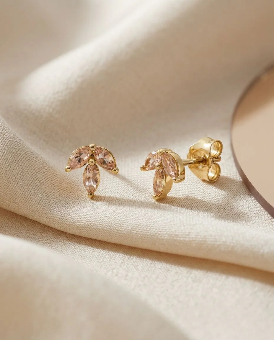 Ohrstecker 18 Karat Gelbgold · drapiert