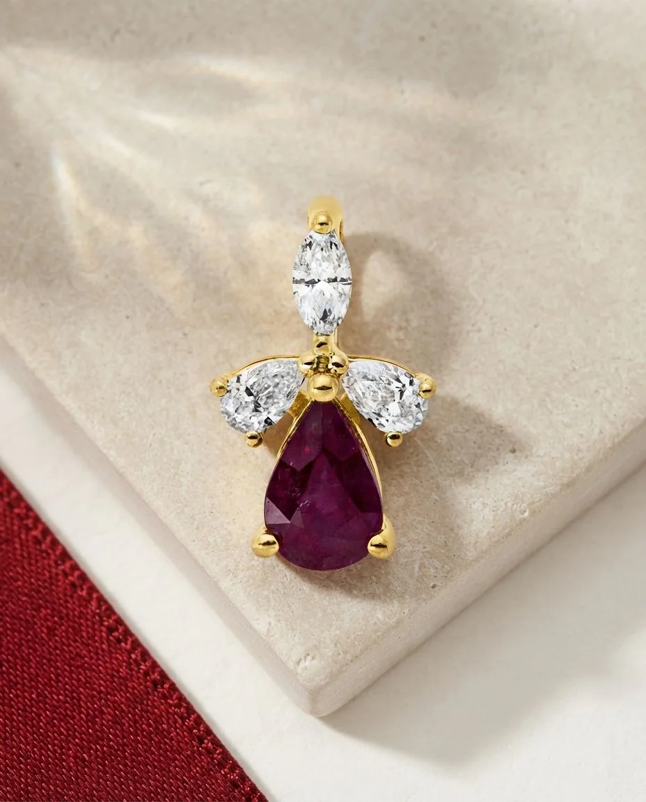 Anhänger 18 Karat Gelbgold, mit Öse · drapiert