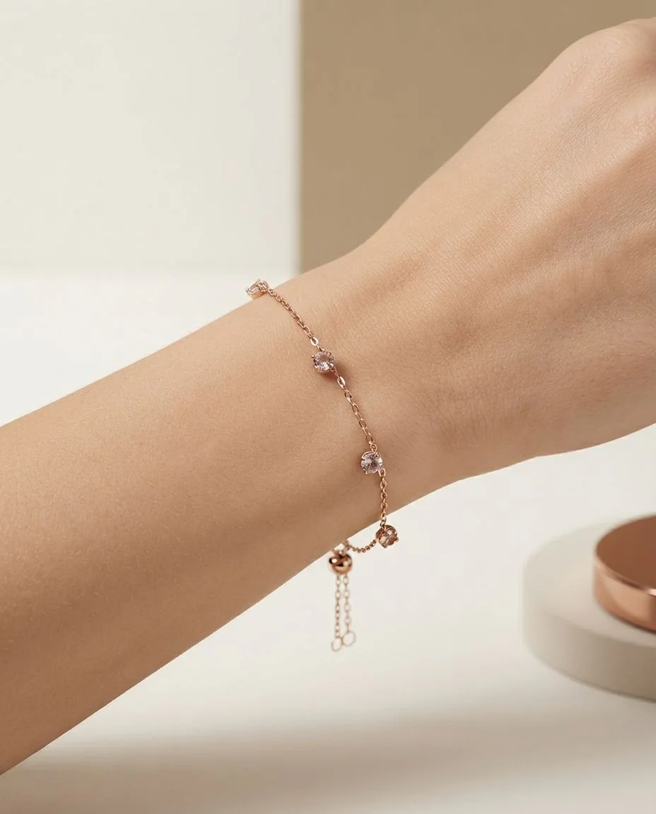 Armband 18 Karat Roségold · getragen