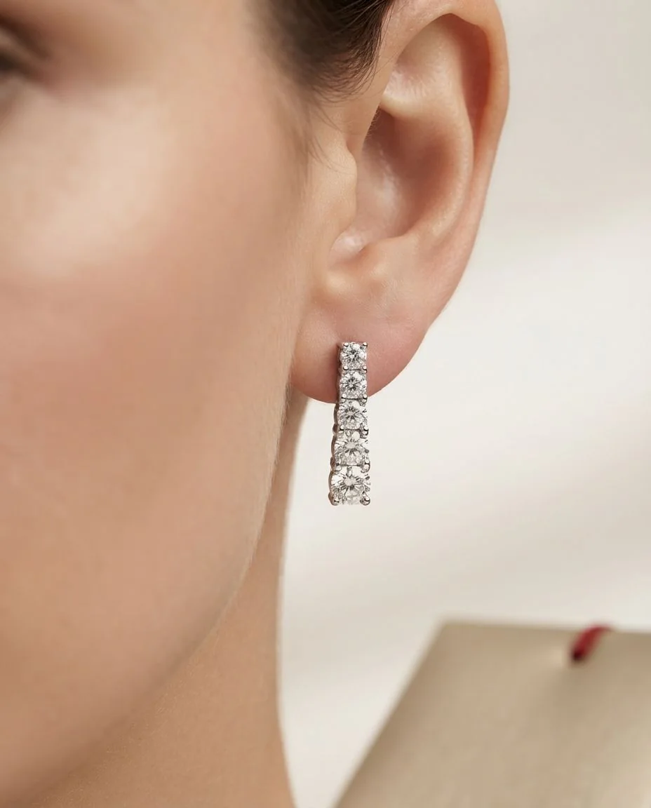 Ohrschmuck 14 Karat Weißgold · getragen