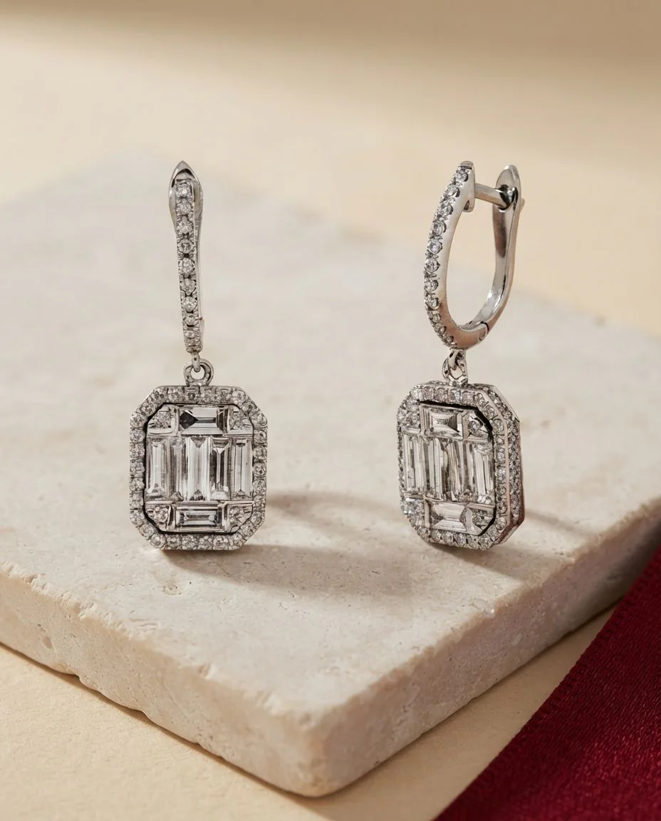 Ohrschmuck 14 Karat Weißgold · drapiert